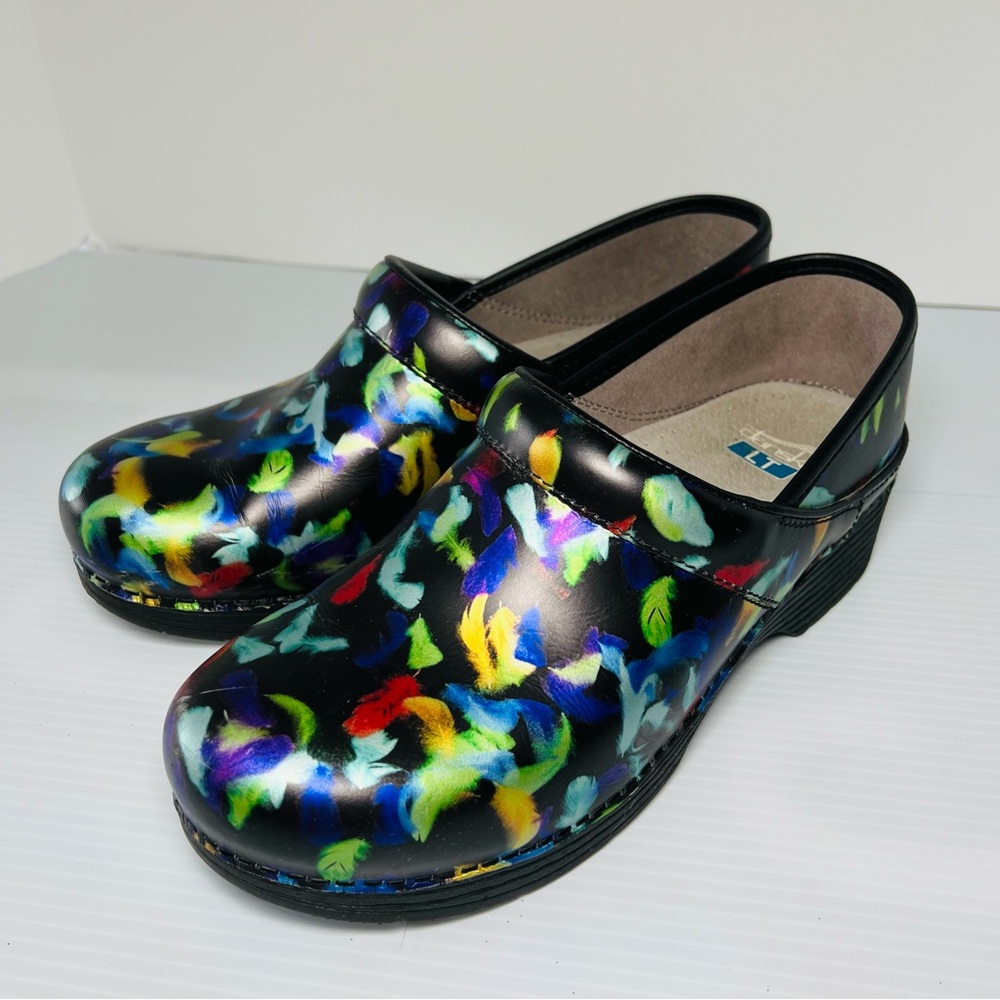 Dansko Pro Plume Feather Professional  Clogs Size 40 ( 9.5/10)